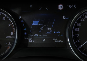 Подержанный автомобиль Toyota Camry Sedan 2021 года (13 фото)