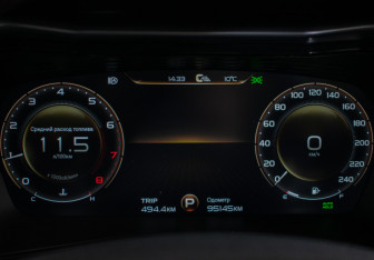 Подержанный автомобиль Geely Tugella 2022 года (12 фото)