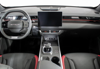 Подержанный автомобиль Jetour Dashing 2024 года (11 фото)