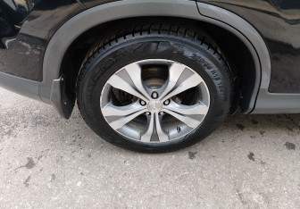 Подержанный автомобиль Honda CR-V 2013 года (12 фото)