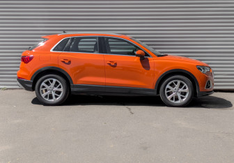 Подержанный автомобиль Audi Q3 2018 года (4 фото)