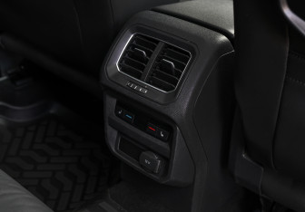 Подержанный автомобиль Volkswagen Tiguan 2017 года (22 фото)