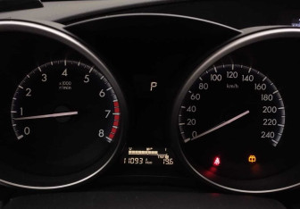 Подержанный автомобиль Mazda 3 Sedan 2013 года (12 фото)