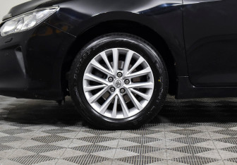 Подержанный автомобиль Toyota Camry Sedan 2015 года (7 фото)