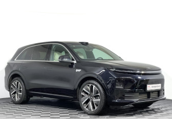 Подержанный автомобиль LiXiang L6 2024 года (3 фото)