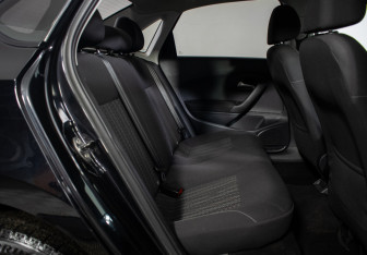 Подержанный автомобиль Volkswagen Polo Sedan 2017 года (9 фото)