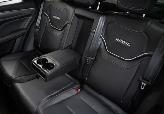 Подержанный автомобиль Haval Jolion 2023 года (10 фото)