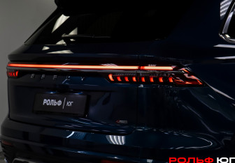 Подержанный автомобиль Geely Monjaro 2023 года (29 фото)