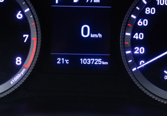 Подержанный автомобиль Hyundai Sonata 2022 года (12 фото)