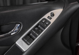 Подержанный автомобиль Nissan Murano Suv 2012 года (11 фото)