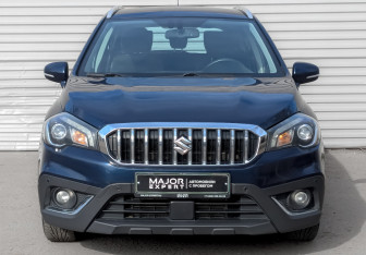 Подержанный автомобиль Suzuki SX4 Hatchback 2019 года (2 фото)