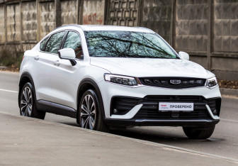 Подержанный автомобиль Geely Tugella 2022 года (3 фото)