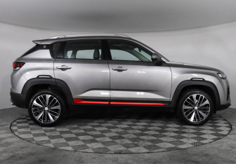 Подержанный автомобиль Changan CS35PLUS 2023 года (4 фото)