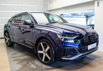 Подержанный автомобиль Audi Q8 2019 года (3 фото)