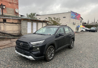Новый Toyota RAV4 2025 (3 фото)