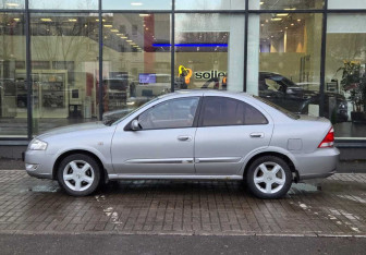 Подержанный автомобиль Nissan Almera Classic 2008 года (5 фото)