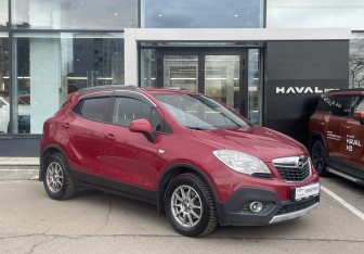 Подержанный автомобиль Opel Mokka 2013 года (3 фото)
