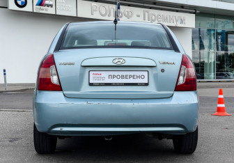 Подержанный автомобиль Hyundai Verna Sedan 2008 года (6 фото)