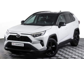 Подержанный автомобиль Toyota RAV4 2021 года (21 фото)