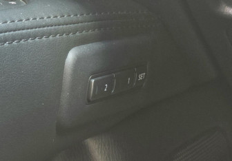 Подержанный автомобиль Infiniti QX60 2015 года (19 фото)