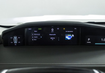 Подержанный автомобиль Changan UNI-K 2023 года (12 фото)