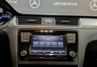 Подержанный автомобиль Skoda Rapid Liftback 2019 года (17 фото)