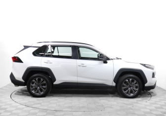 Новый Toyota RAV4 2025 (4 фото)