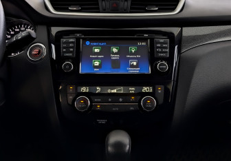 Подержанный автомобиль Nissan X-Trail 2018 года (15 фото)