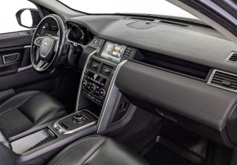 Подержанный автомобиль Land Rover Discovery Sport 2016 года (13 фото)