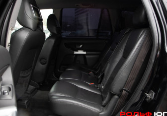 Подержанный автомобиль Volvo XC90 2005 года (8 фото)