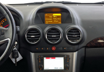 Подержанный автомобиль Opel Antara 2014 года (15 фото)