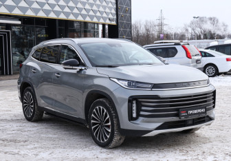 Подержанный автомобиль Exeed TXL 2023 года (3 фото)