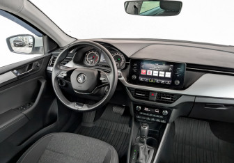 Подержанный автомобиль Skoda Rapid Liftback 2022 года (29 фото)