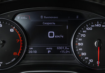 Подержанный автомобиль Audi Q5 2017 года (13 фото)