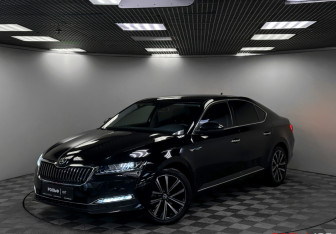 Подержанный автомобиль Skoda Superb Liftback 2024 года (24 фото)