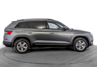 Подержанный автомобиль Skoda Kodiaq 2020 года (4 фото)