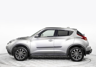 Подержанный автомобиль Nissan Juke 2013 года (8 фото)