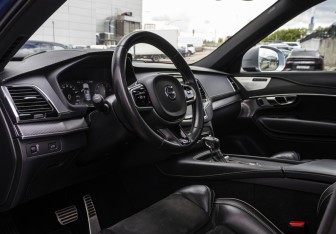 Подержанный автомобиль Volvo XC90 2019 года (8 фото)