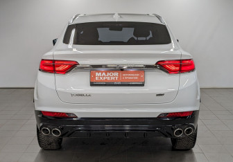 Подержанный автомобиль Geely Tugella 2023 года (6 фото)