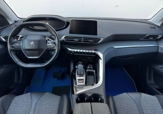 Подержанный автомобиль Peugeot 3008 2017 года (9 фото)
