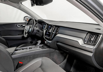 Подержанный автомобиль Volvo XC60 2021 года (11 фото)