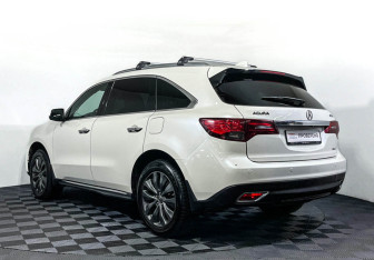 Подержанный автомобиль Acura MDX 2014 года (7 фото)