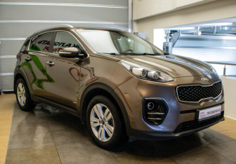 Подержанный автомобиль Kia Sportage 2018 года (3 фото)
