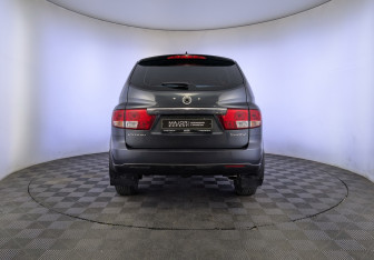Подержанный автомобиль SsangYong Kyron 2014 года (6 фото)