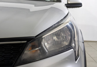 Подержанный автомобиль Kia Rio Hatchback 2021 года (9 фото)