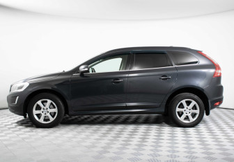 Подержанный автомобиль Volvo XC60 2013 года (8 фото)