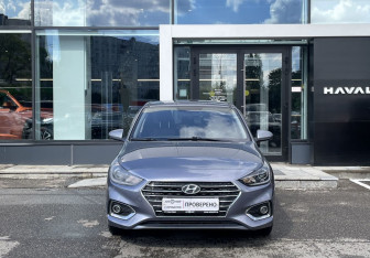 Подержанный автомобиль Hyundai Solaris Sedan 2019 года (2 фото)