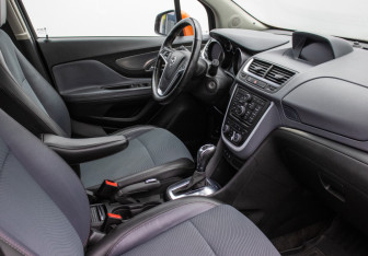 Подержанный автомобиль Opel Mokka 2013 года (9 фото)