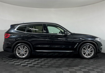 Подержанный автомобиль BMW X3 2019 года (6 фото)