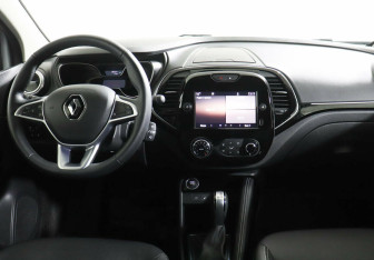 Подержанный автомобиль Renault Kaptur 2021 года (6 фото)